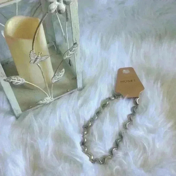 ⚡️ 3 for $20 ⚡️Monet Half Moon Necklace - Picture 1 of 6